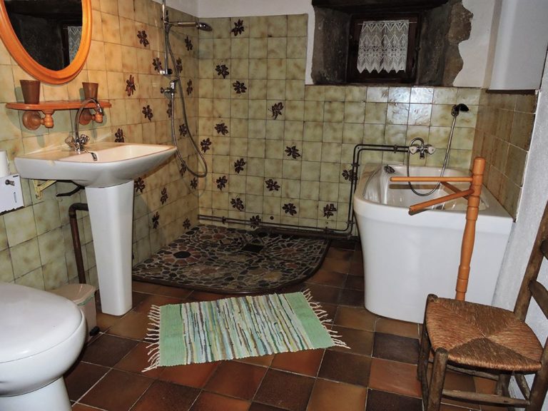 Hameau de la Sourcière - Gîte La Tour - Salle de bain