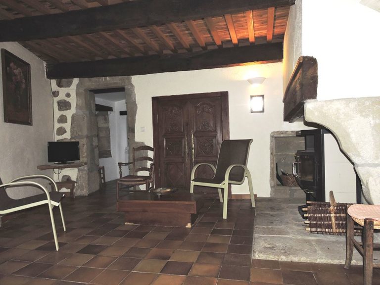 Hameau de la Sourcière - Gîte La Tour - Coin Séjour